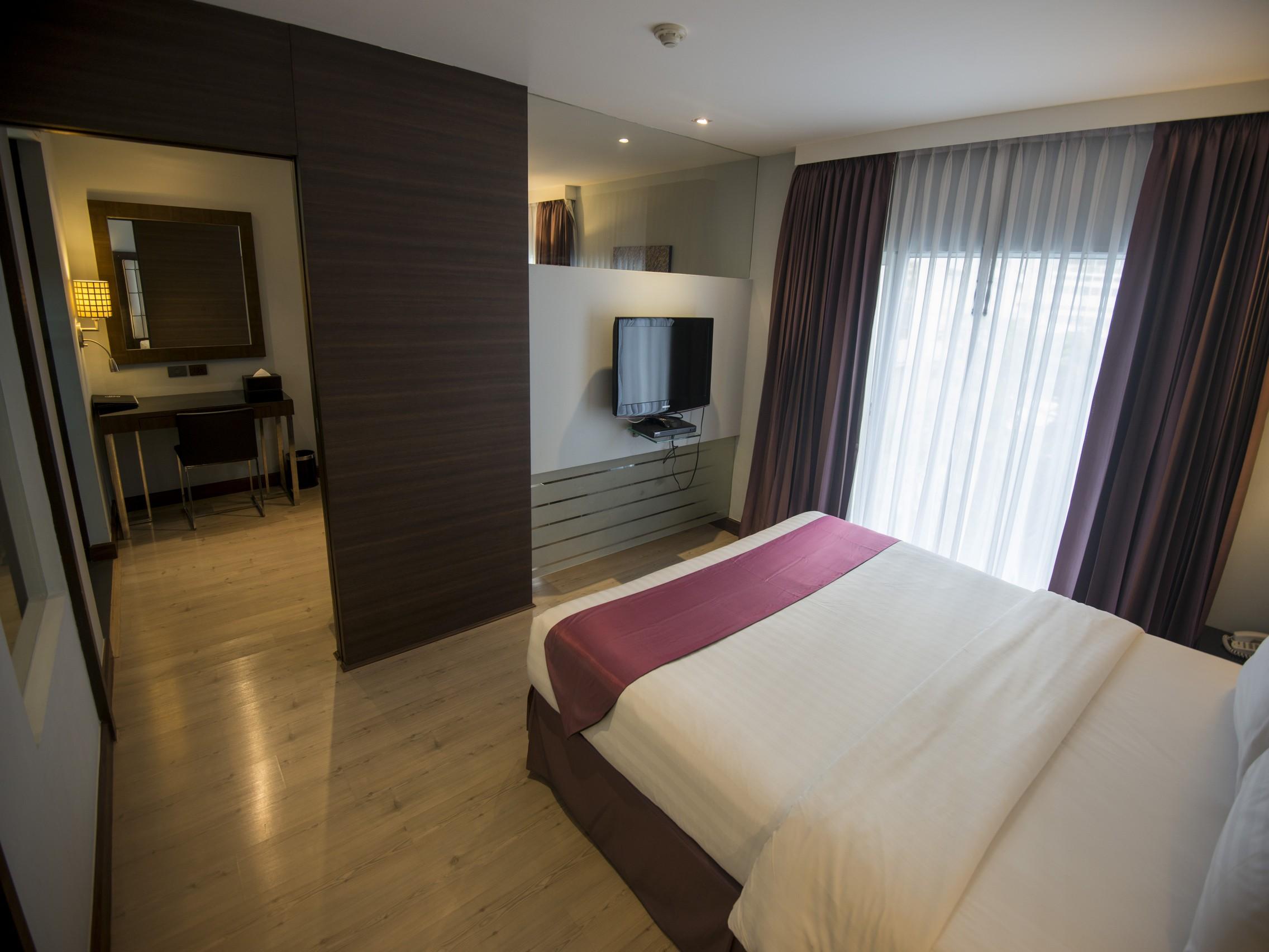 Sukhumvit Suites Hotel Bangkok Exterior photo